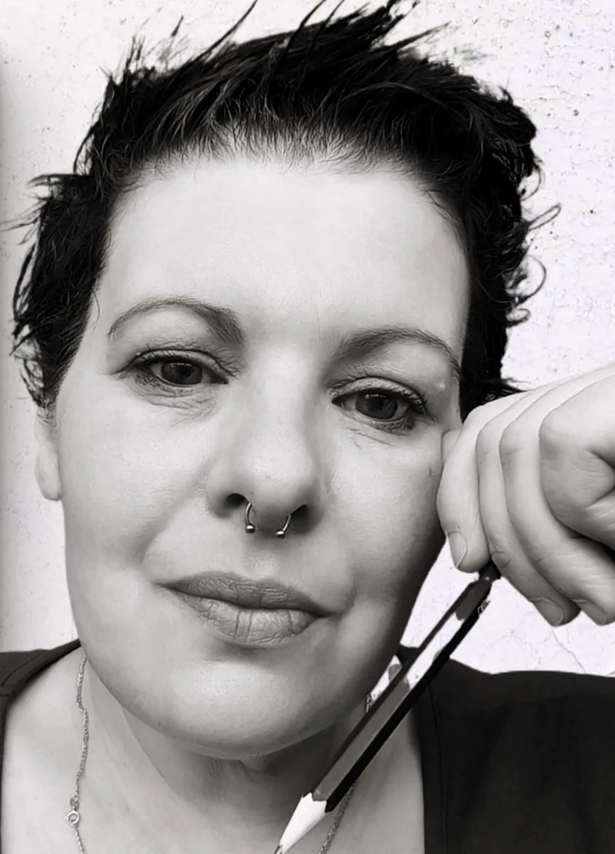 Sabrine, artiste peintre connue sous le nom de Sab